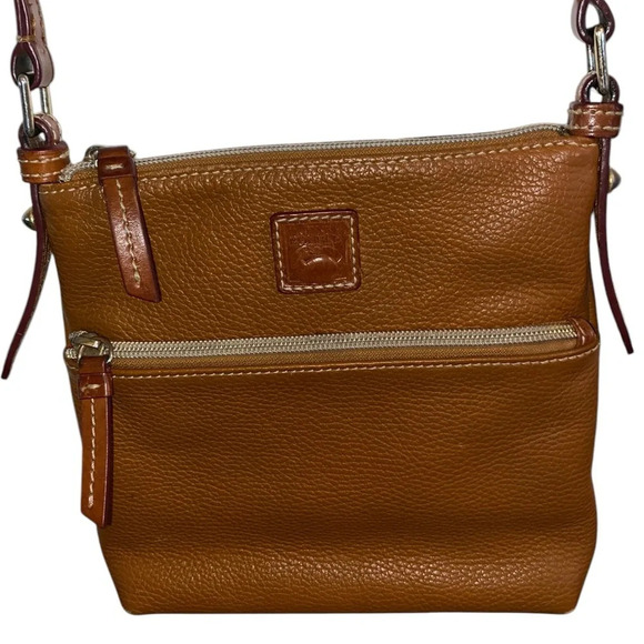 Dooney & Bourke caramel brown pebbled leather Dillon lettercarrier crossbody bag - Picture 1 of 15